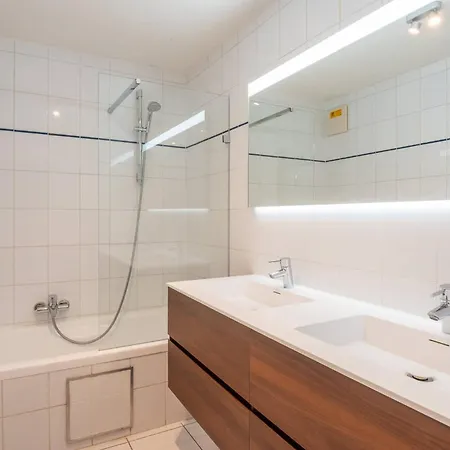 Apartment 3 Bedroom With A Magnificent View *
