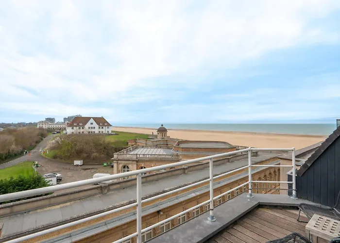 3 Bedroom With A Magnificent View 奥斯滕德